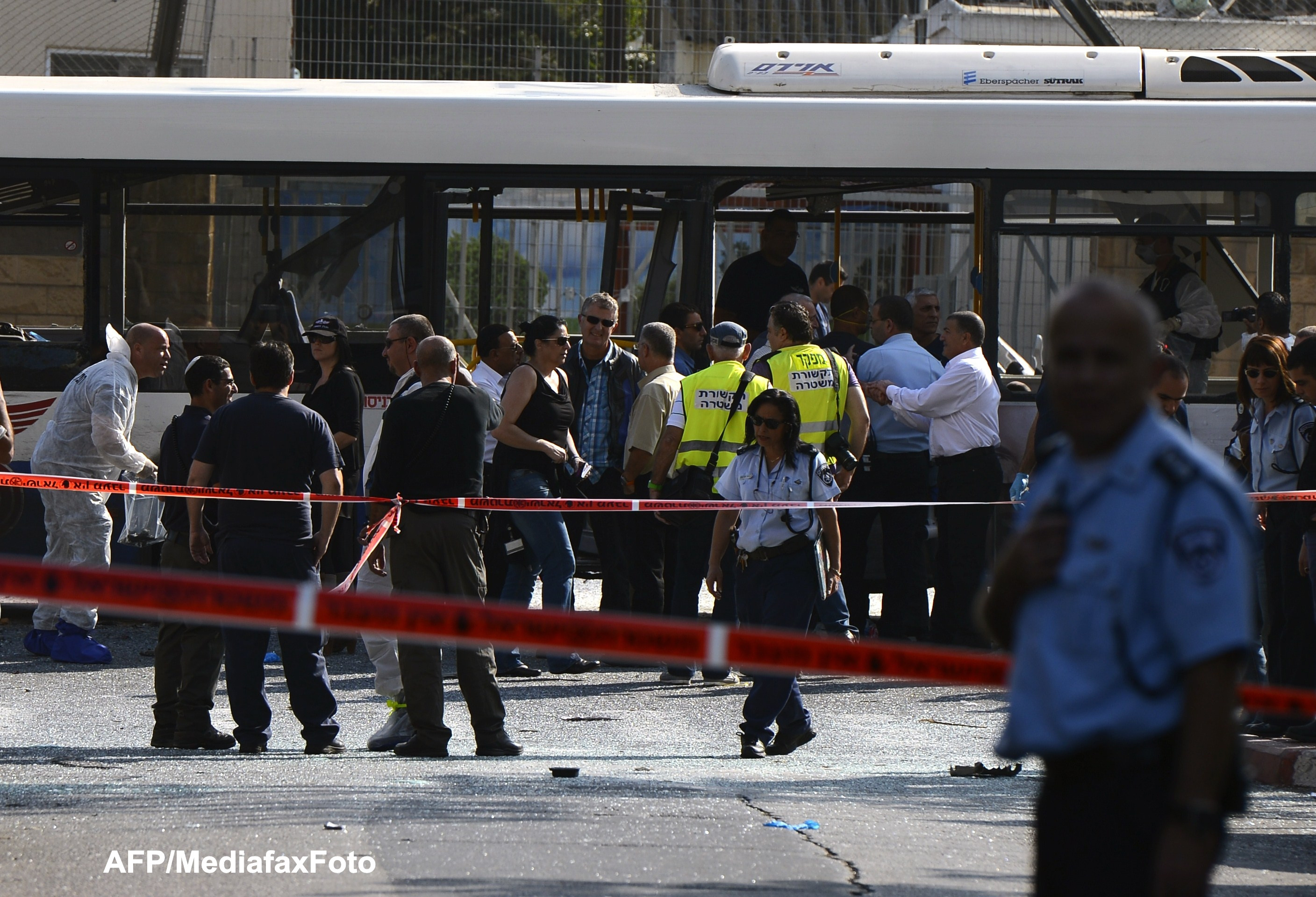 Aripile armate ale mişcărilor jihadiste palestiniene Hamas şi Jihadul Islamic revendică un atac ”sinucigaș” din Tel Aviv