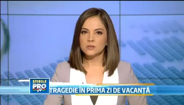 Operatiune dificila de salvare, dupa ce un cal a cazut intr-un canal de 3 metri adancime