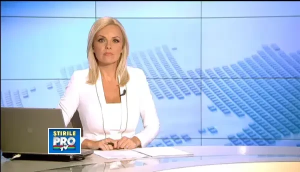 Show aviatic dramatic in SUA. O femeie cascador si un pilot au cazut cu avionul si au murit