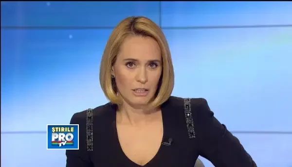 Procurorii italieni le acuza pe doua romance ca au mintit ca sa-l scape de inchisoare pe Berlusconi