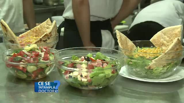 Nu neglijati senzatia de foame daca sunteti la dieta. Regulile corecte pentru a va potoli foamea