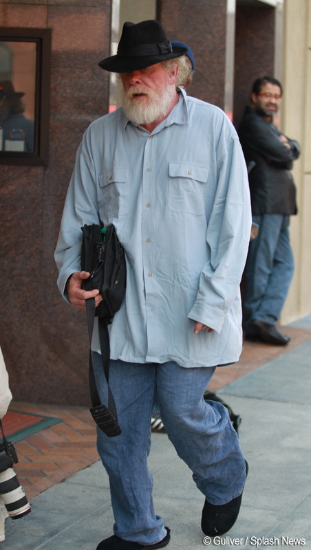 Un fost sex simbol de la Hollywood este acum de nerecunoscut. Cine este actorul din imagine