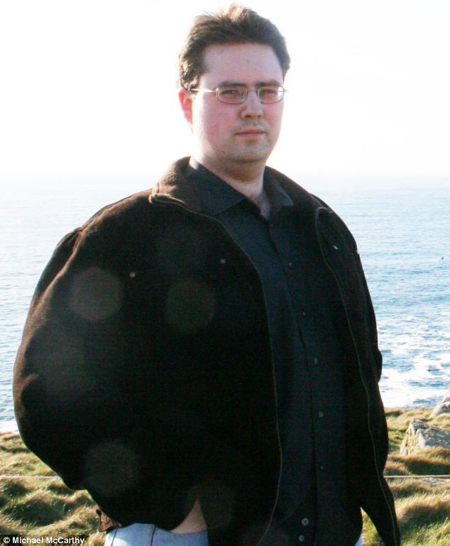 "Dumnezeu si-a intors fata catre mine". Efectul miraculos, neasteptat, al unei operatii la ochi