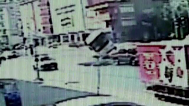 Experienta cumplita pentru 27 de turisti aflati in Antalya. Autocarul in care se aflau s-a rasturnat