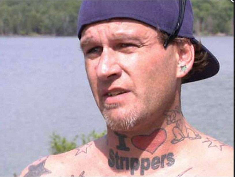 "Iubesc stripteuzele". De ce a fost dat afara dintr-un bar un barbat din SUA