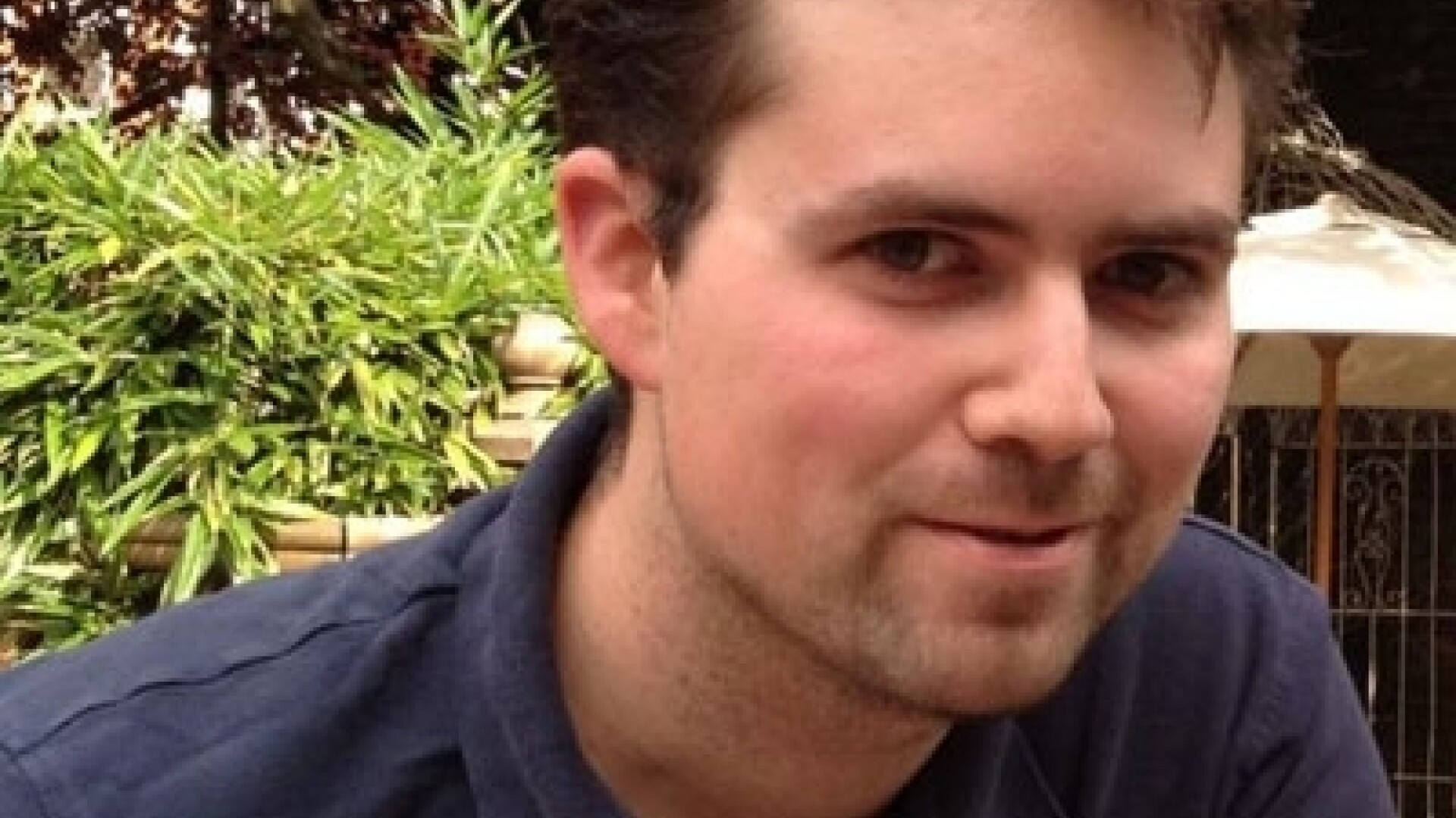 A slabit 25 de kilograme dupa ce s-a operat la ochi. Transformarea acestui barbat