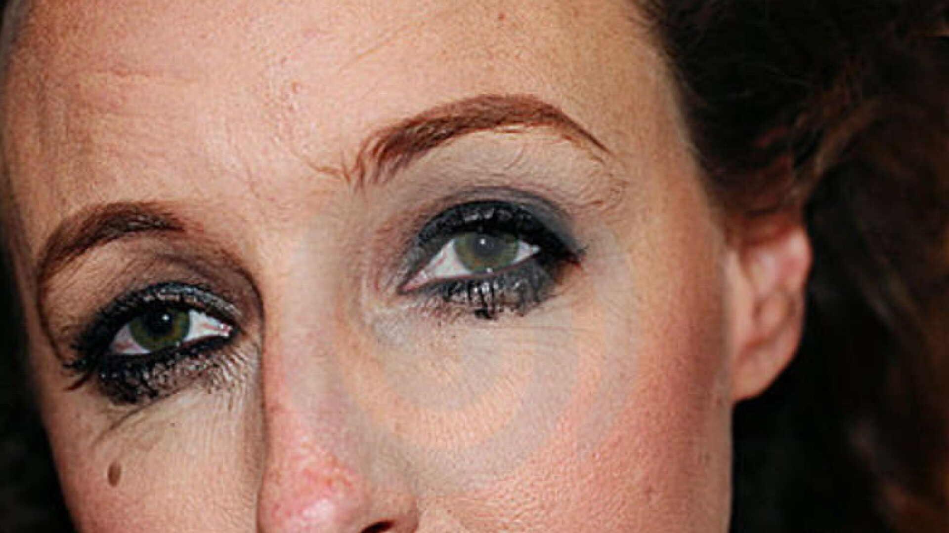 "M-a violat live, pe internet". Abuzul si umilintele incredibile la care a fost supusa o femeie de fostul iubit