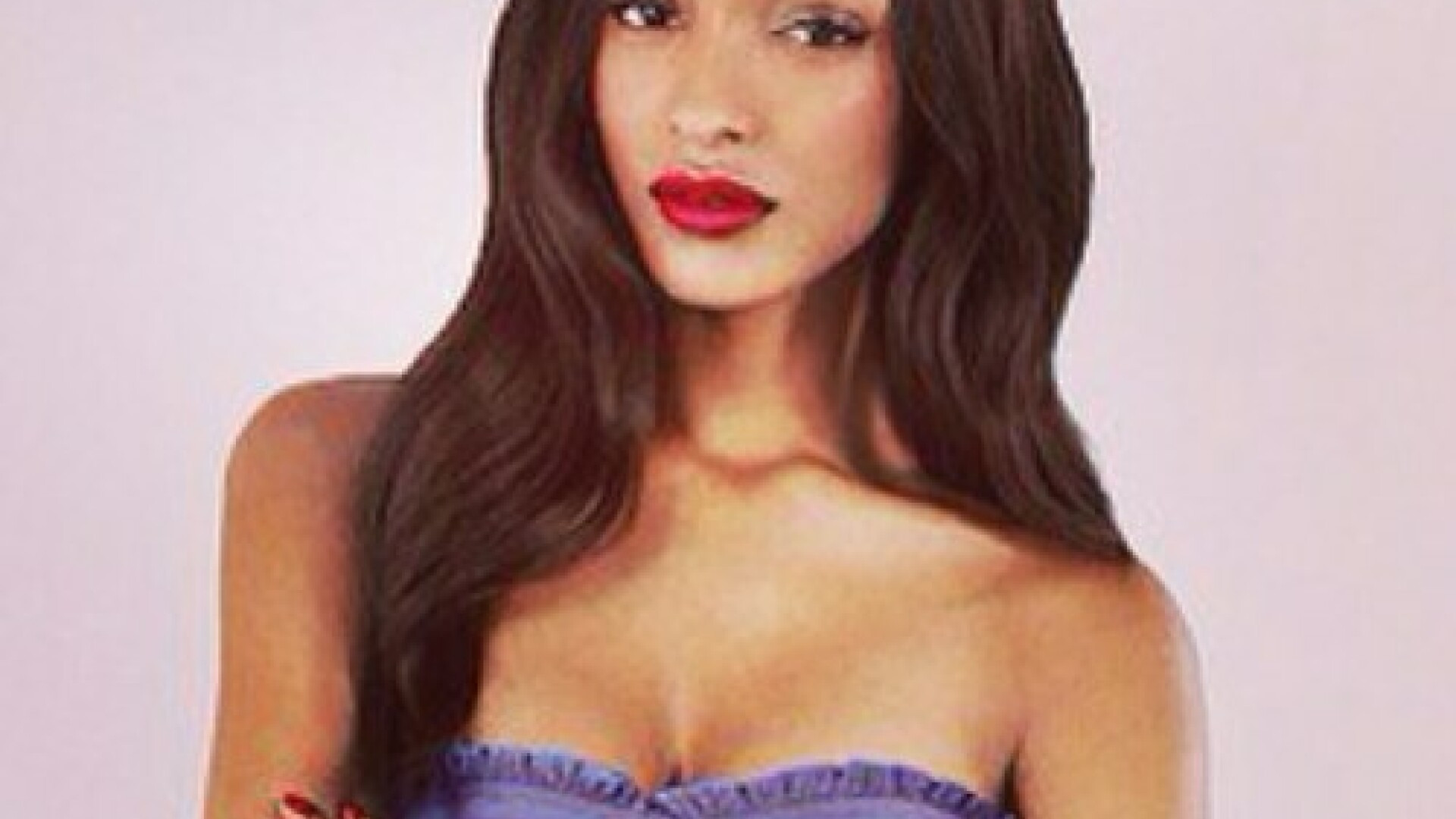 Cum arata modelul care a fost interzis de la o defilare pentru ca are sanii prea mari. FOTO