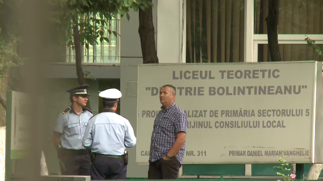 BACALAUREAT 2013: Anchetatorii au gasit fituici la mai multi elevi de la Liceul "Bolintineanu"