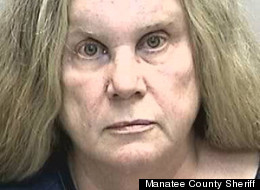 Cum arata femeia care a fost arestata dupa ce a sarutat un politist pe nas. FOTO