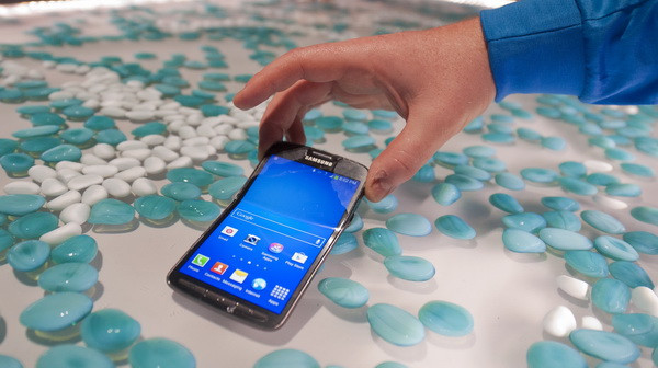 Analist:"Momentul de glorie a trecut".Ce anunt a facut cel mai mare producator de telefoane din lume