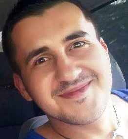 ZF: Cel mai iubit taximetrist din Bucuresti. Proiectul unic in Capitala al unui tanar de 23 de ani