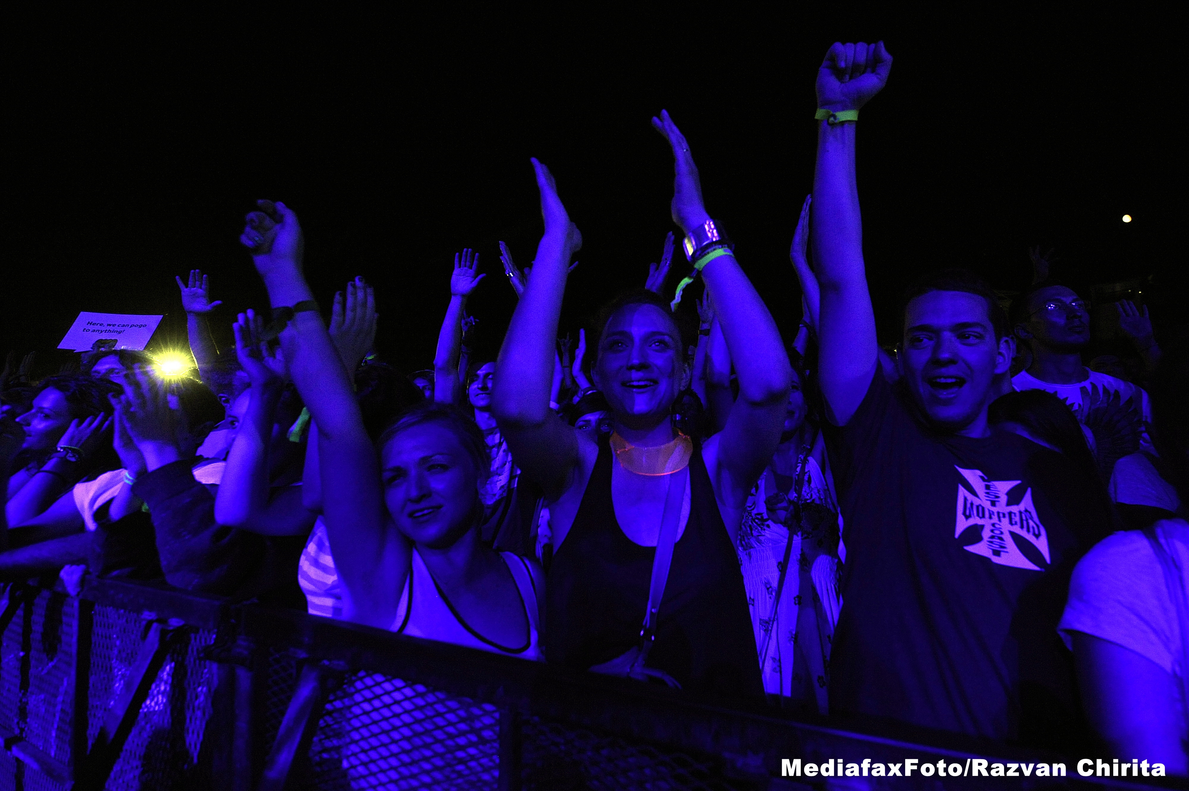 B'estfest Summer Camp 2013. 20.000 de persoane au asistat la concertul trupei Texas