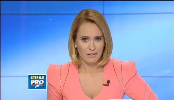 Cum arata noua masina a pompierilor din Capitala, singura care incape pe strazile din Centrul Vechi