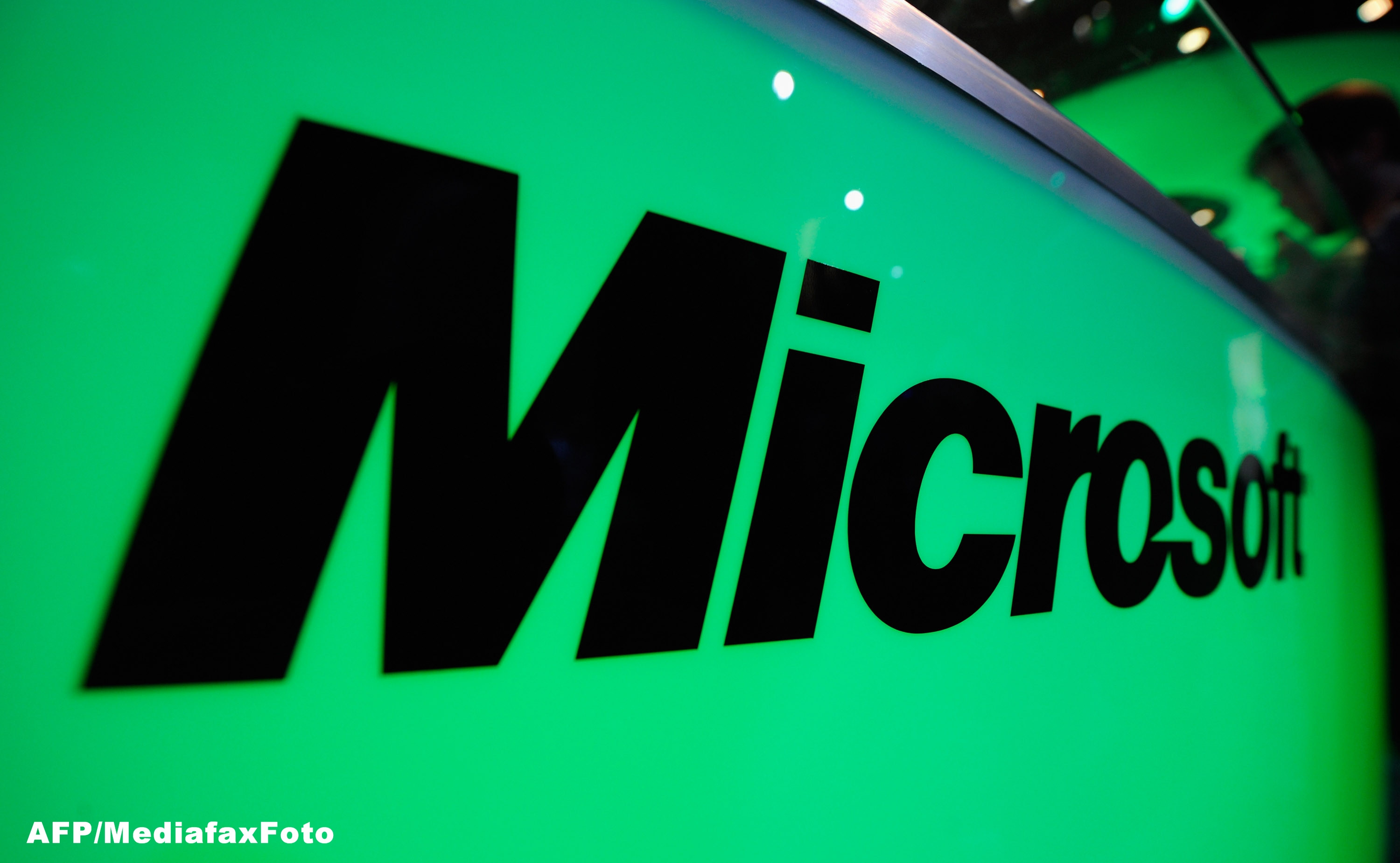 Microsoft dezminte ca ofera NSA un "acces direct" la Outlook si Skype