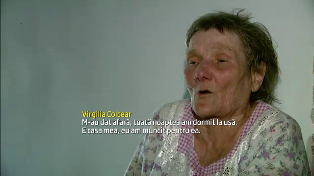 O batrana din Capitala, aruncata in strada, dupa ce a adunat o datorie de 5000 euro la intretinere