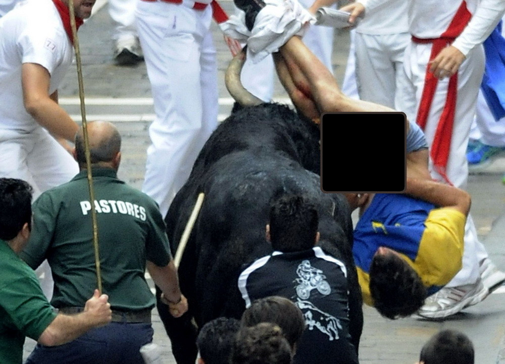 Imaginile care te vor convinge sa nu te iei la intrecere cu taurii. Atentie, continut grafic