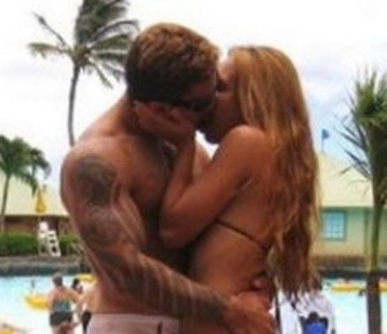 "Sterge imediat, sa nu vada nimeni!" S-au pozat intr-un moment romantic. Ce au vazut la final