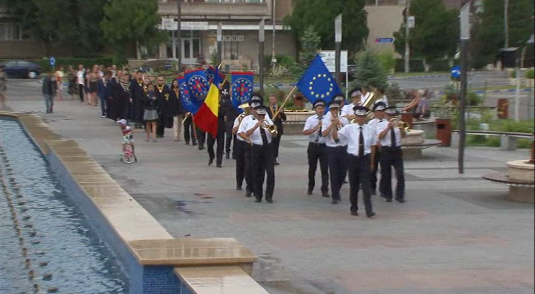 (P) Ordinul Cavalerilor Vinului European a constituit Legatul Deva la Castelul Lupilor din Hunedoara