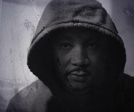 Poza simbol pentru cazul care a impartit SUA in doua: Martin Luther King Jr. purtand o gluga