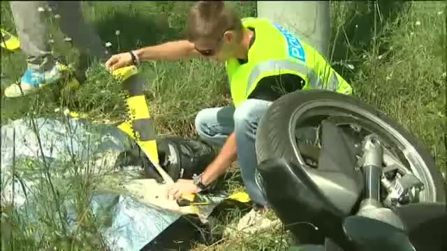 Motociclist mort pe DN1, dupa ce a intrat intr-un stalp. Politistii, ingroziti de scena accidentului