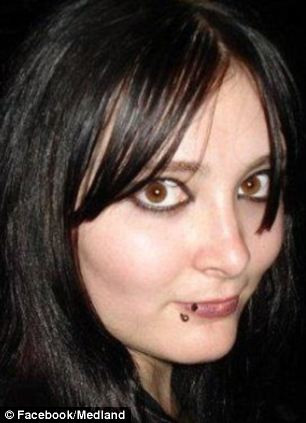 A intrat in secret pe contul de Facebook al sotiei sale. Ce a aflat despre ea l-a distrus