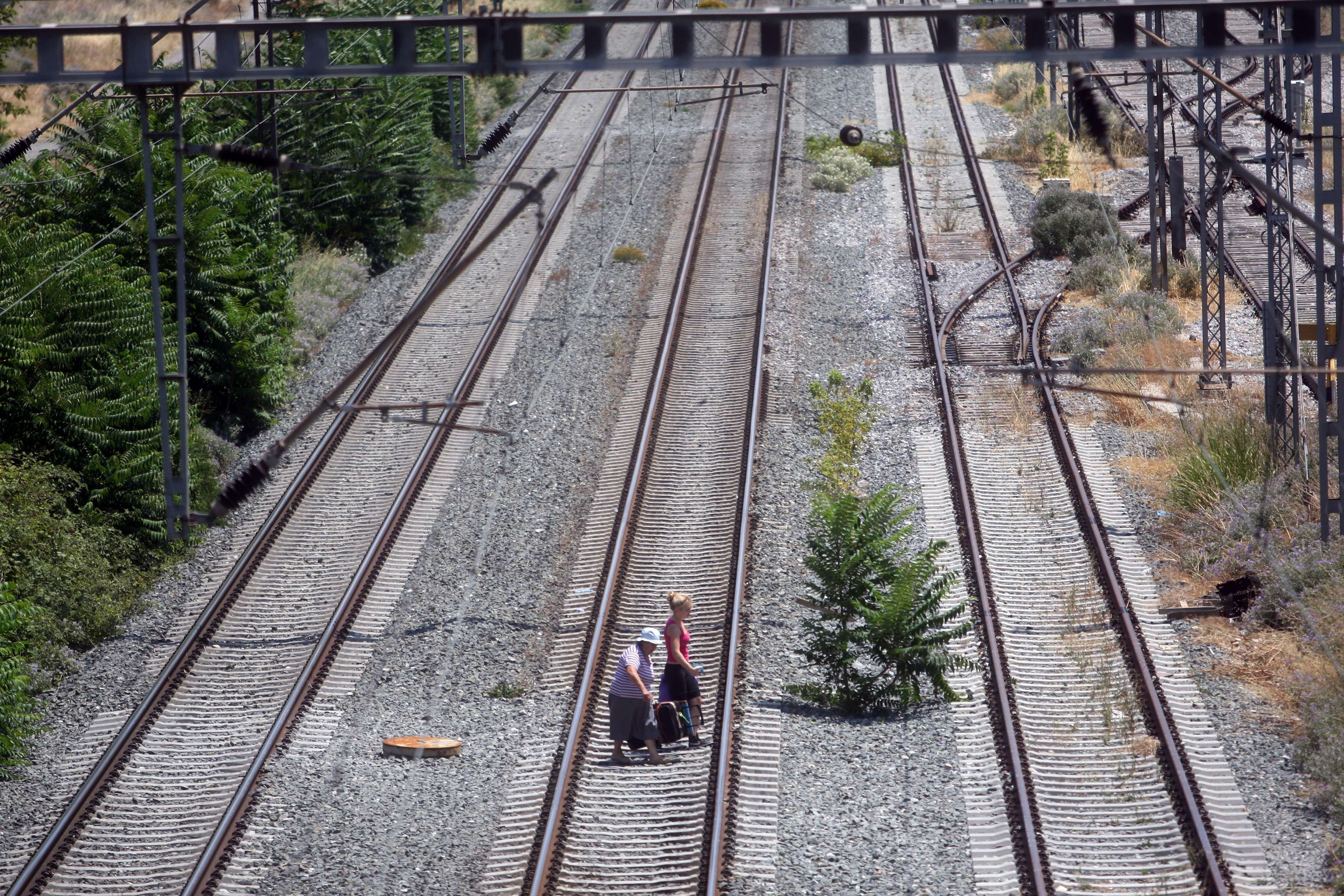GREVA IN GRECIA. 24 de ore in care functionarii protesteaza contra austeritatii: "Nu suntem numere"