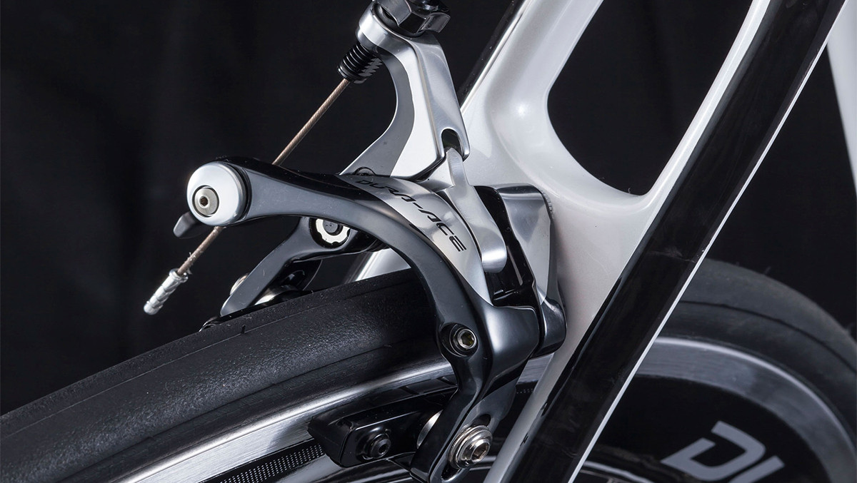 Cam asa arata bicicleta de la Lexus care costa cat un Logan GALERIE FOTO: