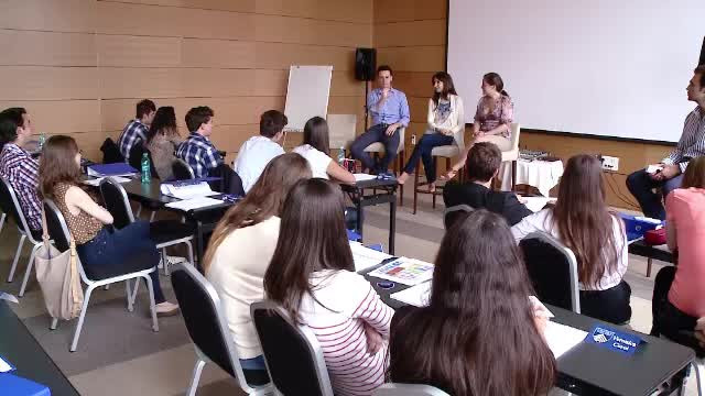 Scoala de vara Aspire Academy. Studentii si elevii romani, fata in fata cu profesori de la Harvard