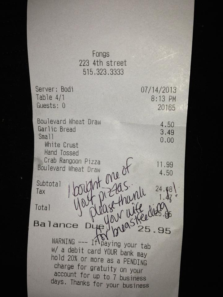 Mesajul emotionant primit de o femeie care alapta intr-o pizzerie pe nota de plata