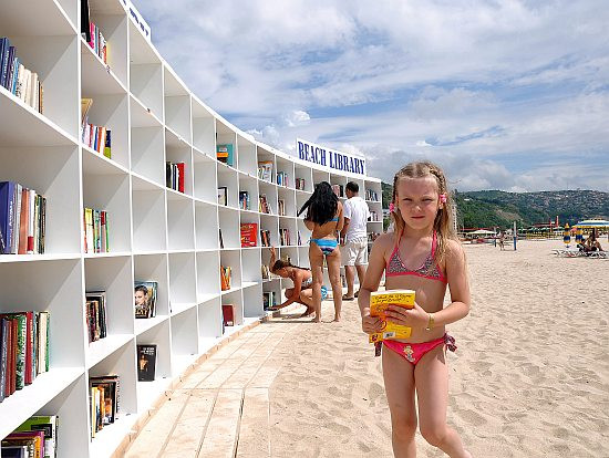biblioteca, plaja, Albena, Bulgaria
