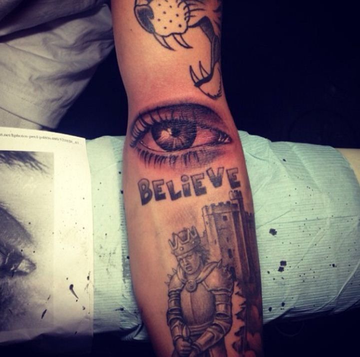 Mesajul ascuns din noul tatuaj al lui Justin Bieber: ce si-a desenat pe brat