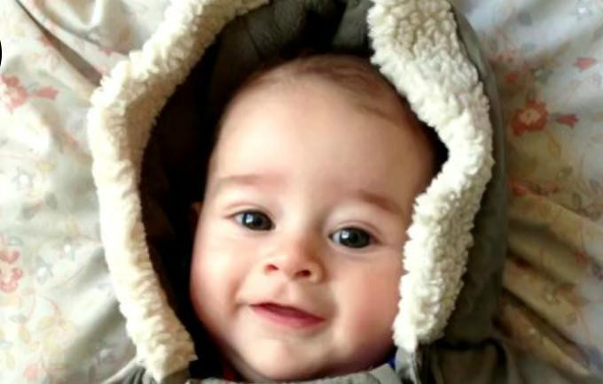 Si-a filmat fiul in fiecare zi de viata din primul an. Ce cadou i-a facut de ziua lui