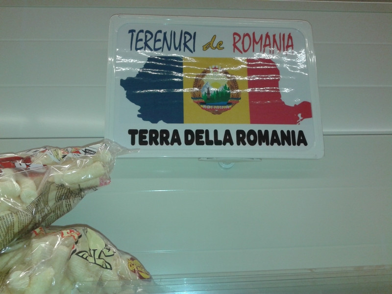 Cum arata standul cu produse romanesti intr-un celebru lant de supermarket din Italia. FOTO