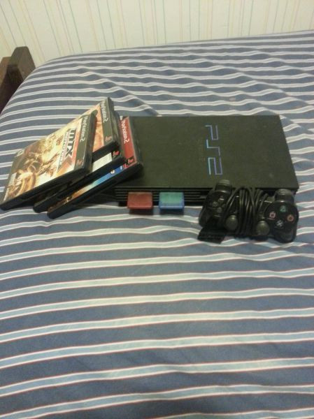 Ce a gasit un tanar intr-un Play Station cumparat la mana a doua. "Este cat se poate de adevarat"