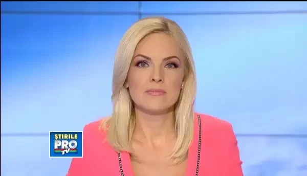 Gerard Butler este in Romania. Madalina l-a asteptat cu un elicopter si au mers pe Transfagarasan