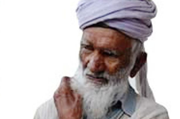 Povestea barbatului din India care sustine ca are 141 de ani. A fost casatorit de cinci ori