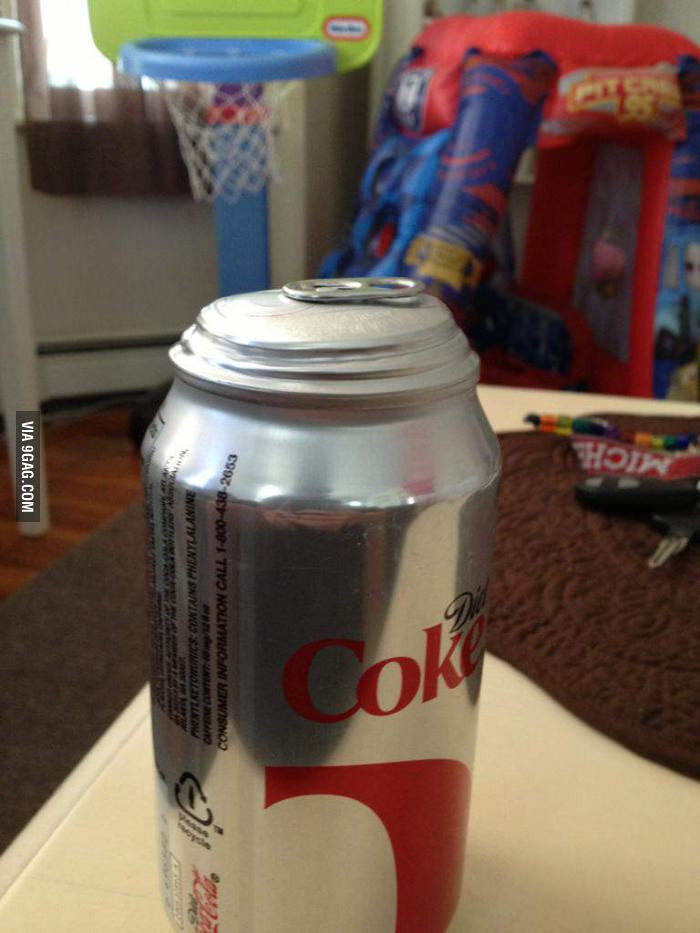 Ce se intampla daca lasi o cutie de Coca Cola in masina cand afara e canicula