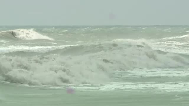 Doi frati s-au inecat in statiunea Olimp. Cel de-al treilea frate a incercat in zadar sa-i salveze