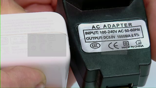 Piata romaneasca, plina de incarcatoare false de iPhone. Ce inseamna literele CE marcate pe ele