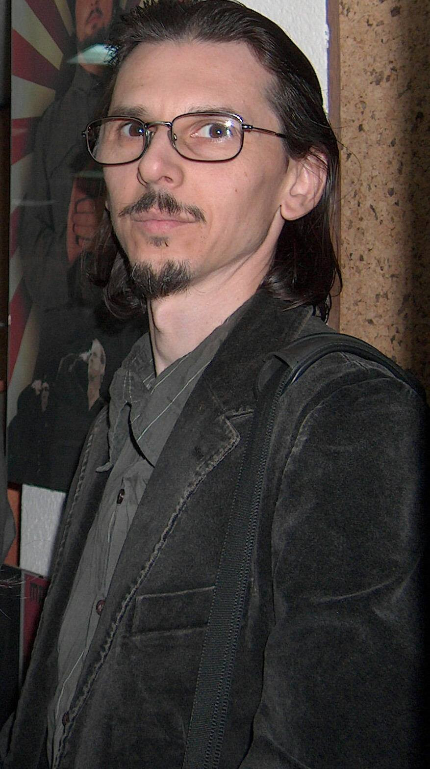 Un profesor de la Liceul de Arte din Cluj a disparut fara urma. Masina i-a fost gasita in Bihor