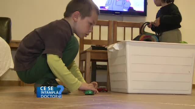 Cum trebuie tratati copiii in primii ani. De ce nu e bine sa-i laudati sau sa-i certati excesiv