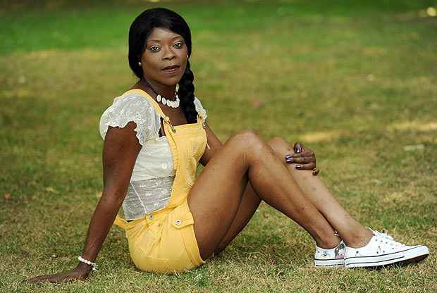 Arata mult mai tanara decat e, insa se considerata blestemata. "As face orice sa par mai in varsta"