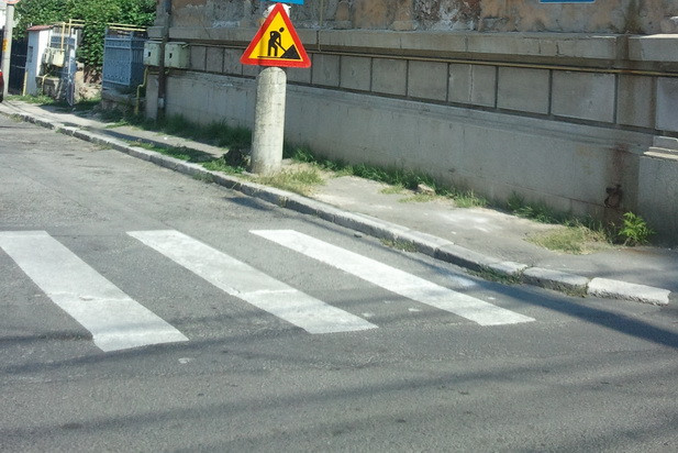 Semnul de circulatie pe care niciun sofer din Craiova nu il intelege. Ce apare pe stalp