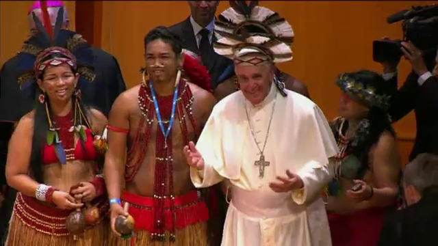 Papa, primit cu cel mai mare flashmob din istorie. Vizita in Brazilia e ca un "Woodstock catolic"