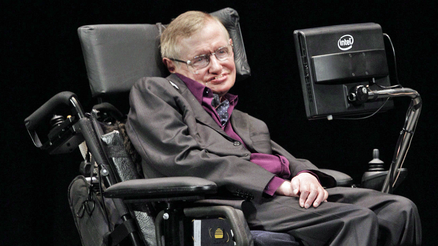 Stephen Hawking: "Medicii mi-au propus sa opreasca aparatele care ma tin in viata"
