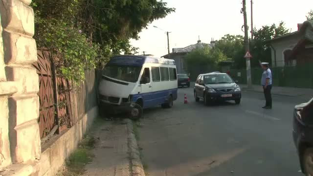 "A sosit ziua cea mare". Clipele de groaza prin care au trecut din cauza soferului unui microbuz