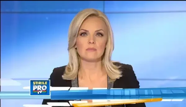 O bucata de schela prabusita pe o strada din Capitala a ranit usor o fetita. Explicatia muncitorilor