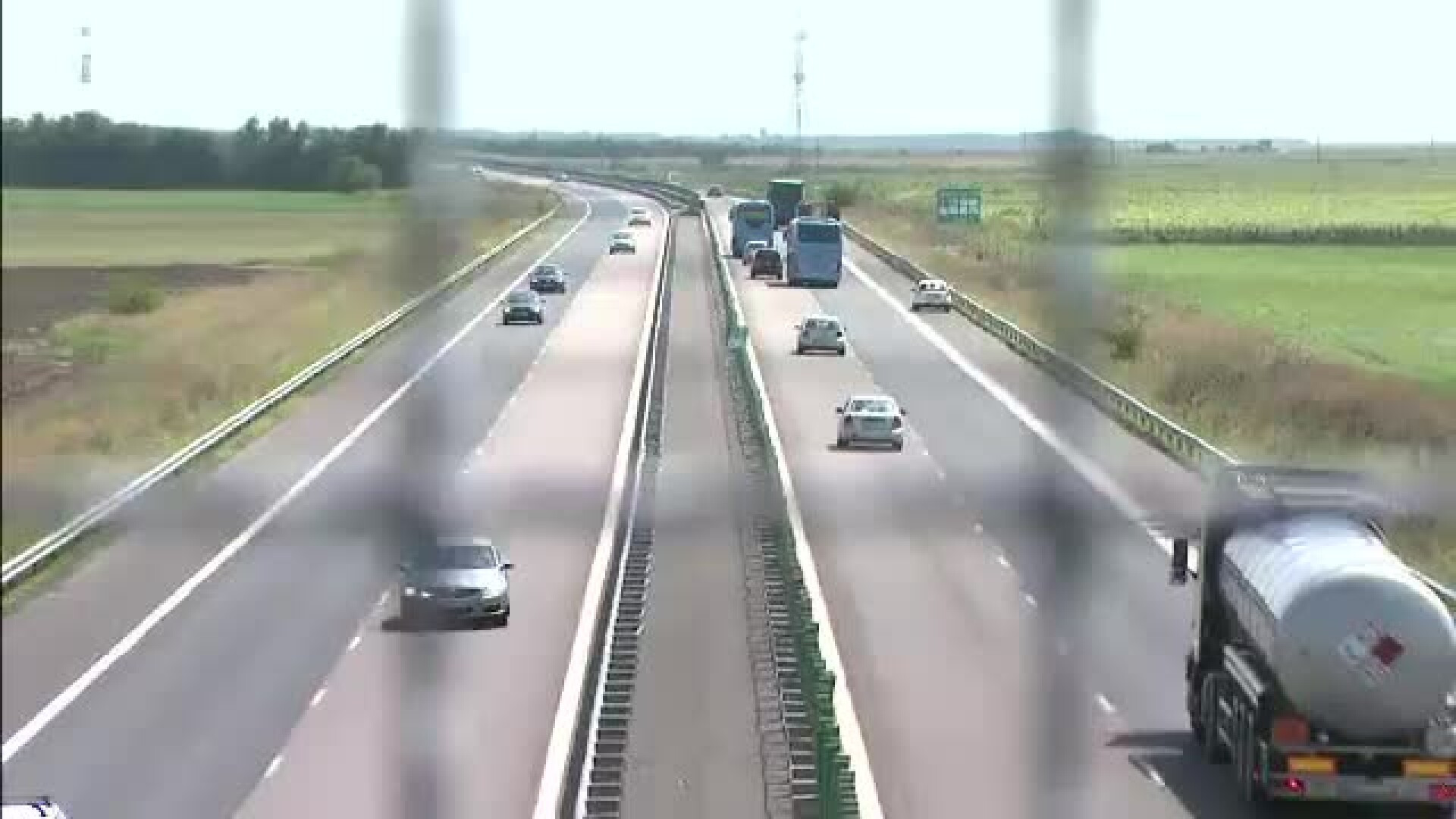 Pe A2 dispare tot, mai putin asfaltul. Paza costa 2 milioane de euro, dar se fura de 3 milioane