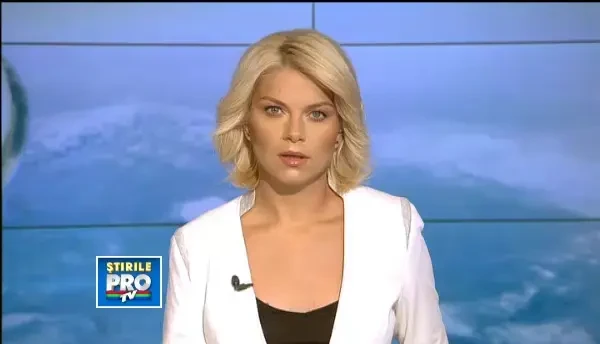 Un bloc cu zece etaje din Timisoara, evacuat dupa ce un incendiu a izbucnit la un apartament. VIDEO